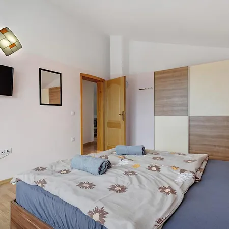 Dom wakacyjny Dorina Marčana